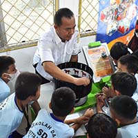 Outdoor Study Kelas V Ke Riau Science Center